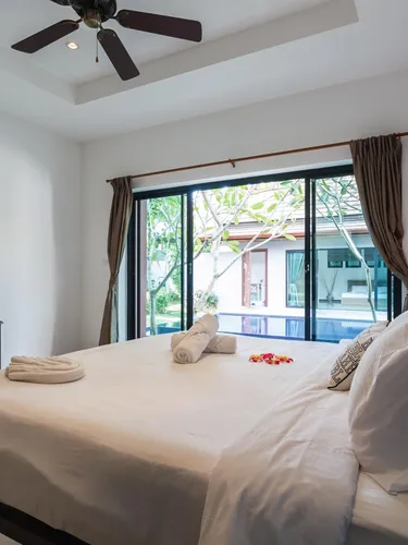 รูปภาพของFrangipani large pool villa - garden, BBQ & maid