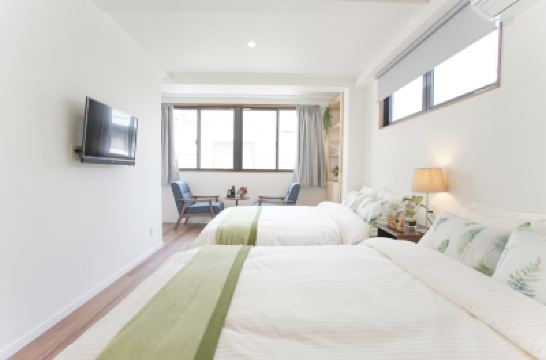 Apartment 201, Non Smoking Dandelion Photo