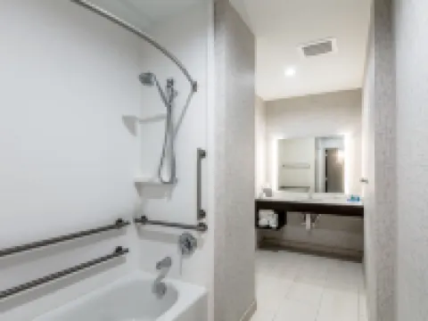 Holiday Inn Express & Suites JERSEY CITY NORTH - HOBOKEN by IHG Hotels in Jersey City