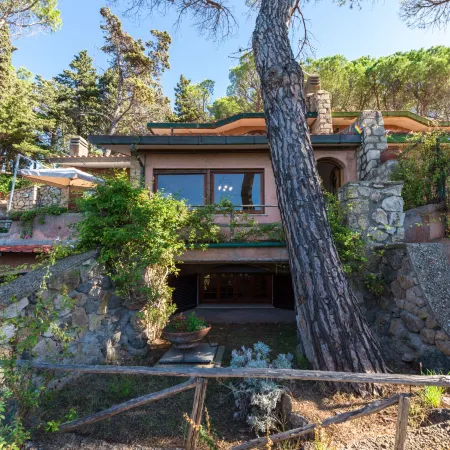Villa Lara