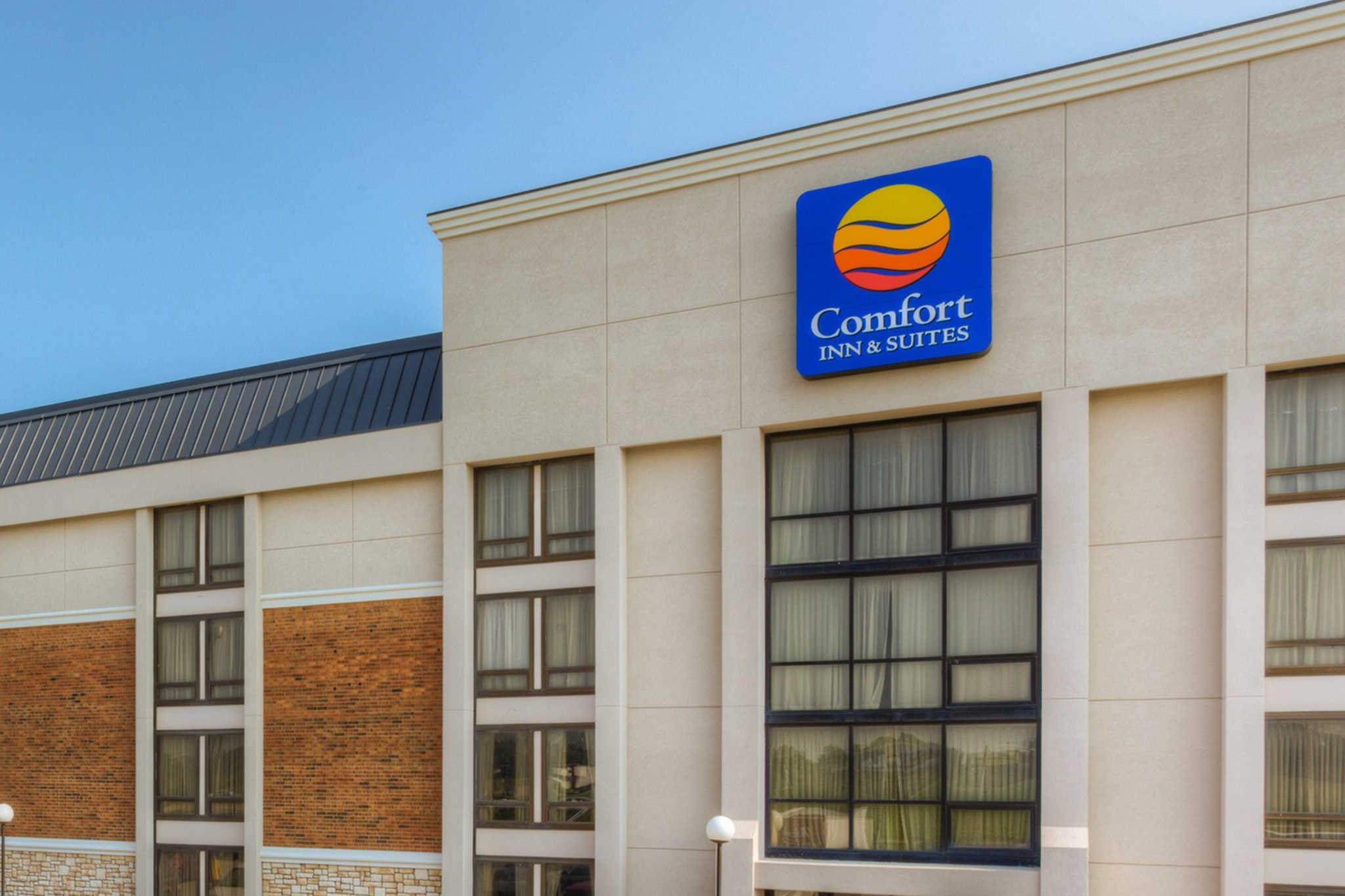 Comfort Inn & Suites Evansville Airport