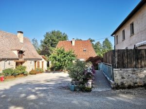 Gite la Rose - in The Heart of The Dordogne for 8 People