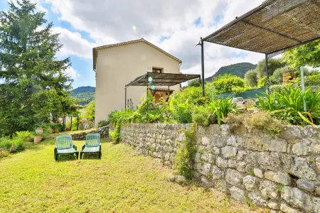 Holidays in Provence Alpes Maritimes Отели в г. Ле Бар-Сюр-Луп