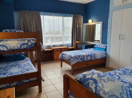 Seabrook Apartment 505 - Margate Main Beach Отели рядом с достопримечательностью «Oasis Caravan Park, Camping Ground and Chalets»