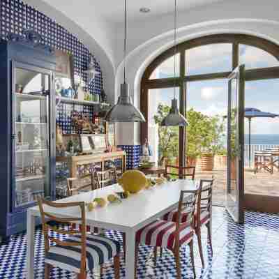 Maison la Minervetta Dining/Meeting Rooms