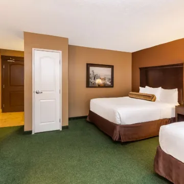 La Quinta Inn & Suites by Wyndham Seattle Downtown Hotels near Cascade