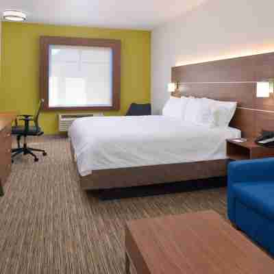 Holiday Inn Express & Suites Abilene Mall South Rooms