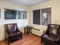 HomeTowne Studios Denver - Thornton Hotels in Thornton
