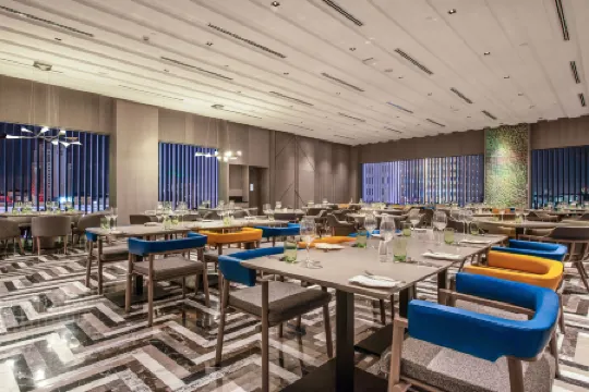 Holiday Inn JOHOR BAHRU CITY CENTRE by IHG Отели рядом с достопримечательностью «JB Mariamman Temple»