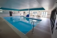 Holiday Inn Express & Suites DETROIT NORTH - TROY by IHG - Pools