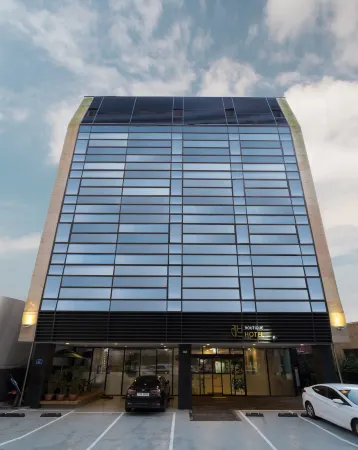 Reve Hotel Jeju Отели рядом с достопримечательностью «Драконный головный рок»