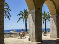 노보텔 니스 아에로포르 캡 3000 생로랑뒤바르 호텔