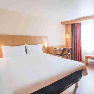 Hôtel ibis Nantes Centre Tour Bretagne Rooms