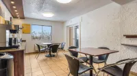Motel 6 Elk Grove Village, IL Hotels in Itasca
