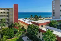La Costa Beach Club Hotels near Lord & Terry Boutique