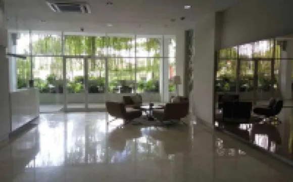 Apartemen Altiz Bintaro Plaza Residence - Double View (Kolam Renang+City) & Clean Hotels in Pondok Aren