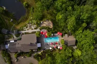 Hidden Pond Resort