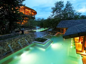 Rio Perdido Hotel & Thermal River