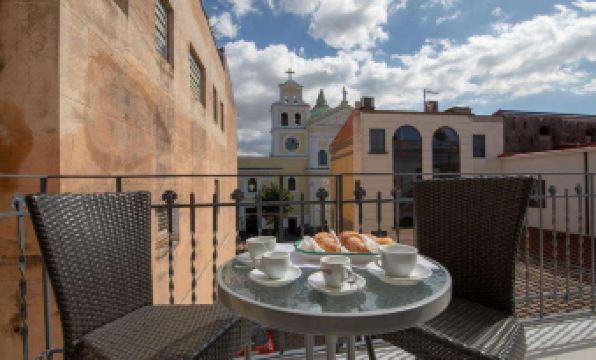 Palazzo Caracciolo del Sole