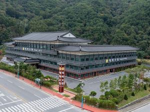 Taebaek Hotel