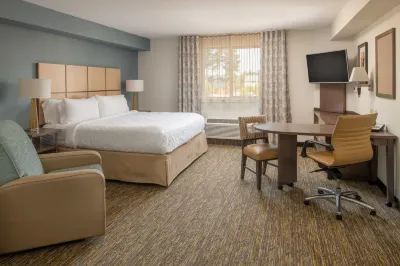 Candlewood Suites Vancouver-Camas