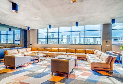 1. 센트럴 윈우드..