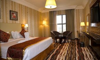 Crown Town Hotel