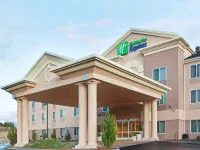 Holiday Inn Express Yreka-Shasta Area Hotels in Yreka