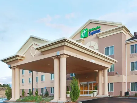 Holiday Inn Express YREKA-SHASTA AREA by IHG