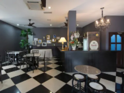 Luscious Hotel Hotels in Simpang Ampat