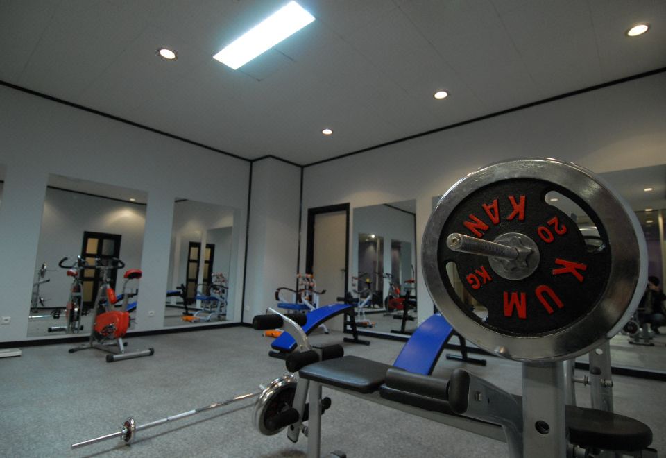 2. 칭기스칸 호텔..