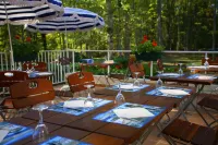 Le Grand Monarque Hotels in Vert-Saint-Denis