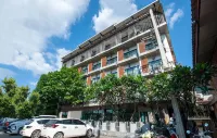 B2 Khamtieng Boutique &  Budget Hotel