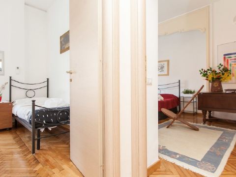 Rental in Rome Guinizzelli