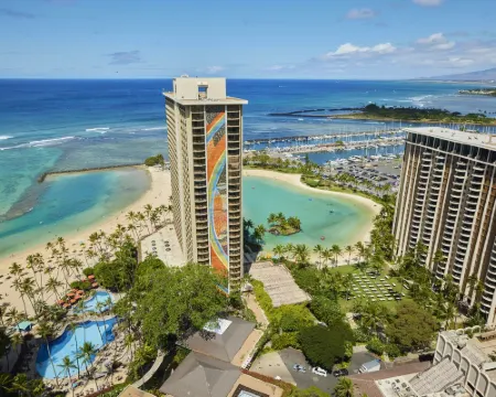 ヒルトン・ハワイアン・ビレッジ・ワイキキ・ビーチ・リゾート ホノルルのホテル