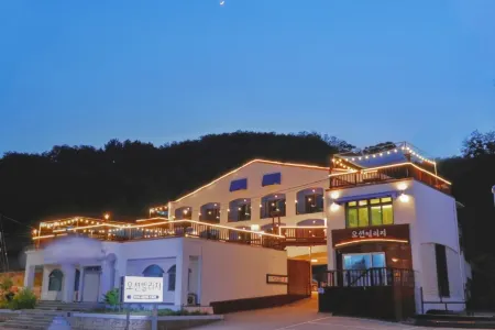 Yeongdeok Ocean Village Pension Отели в г. Йондок