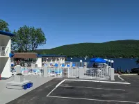 Lakefront Terrace Resort - Pysäköinti