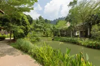 Khaolak Wanaburee Resort Hotels in Takua Pa