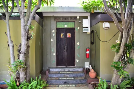 Angela Resort Отели рядом с достопримечательностью «Pranburi Mongrove Forest»