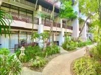 Le Murraya Boutique Serviced Residence & Resort Hotels near Petbuncha Thai Boxing Stadium