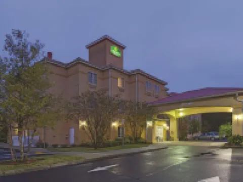 La Quinta Inn & Suites by Wyndham St. Augustine Hotels in St. Augustine