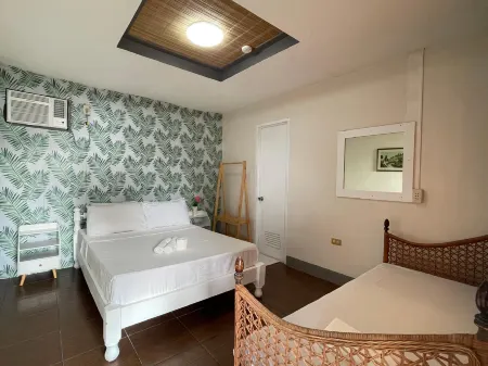 Juness Beach Resort Отели в г. Моронг