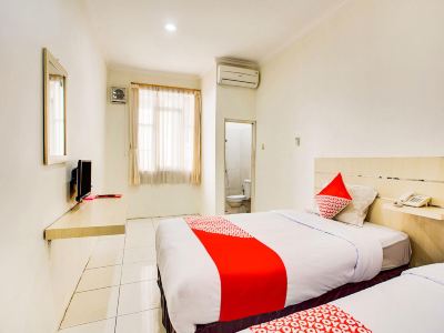 OYO 2554 Hotel Arimbi Lama Dewi Sartika