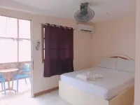 Da'Kudos Beach Resort Các khách sạn gần White Rock Beach