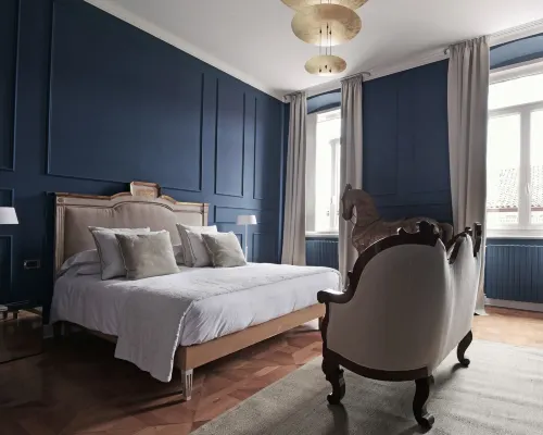 Seven Historical Suites Hotels near Barcola