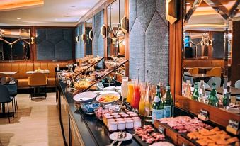 Hotel Eiffel Blomet