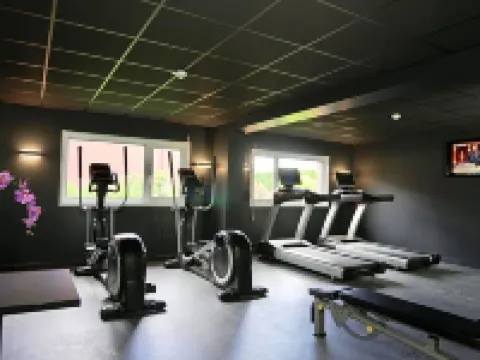 ゴールデン チューリップ ロワシー サン ヴィッツ サン・ヴィッツのホテル