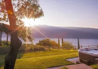 Boutique Hotel Villa Sostaga Hotel dekat Ristorante Pizzeria Centomiglia