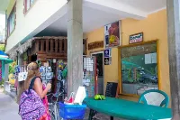 Zerof Guest House - 3 ดาว