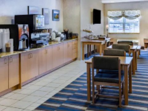 Microtel Inn & Suites by Wyndham Plattsburgh Hotels in Plattsburgh